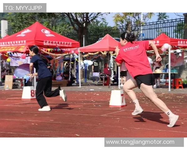 华侨球队与清华大学激战三加时赛场拼搏展现青春风采与团队精神