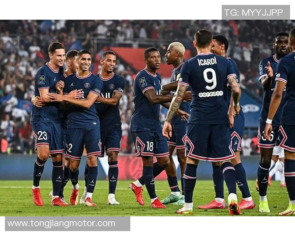 巴塞罗那与巴黎圣日耳曼的精彩对决图案解析与赛事回顾