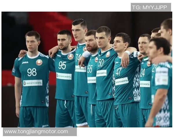 爱尔兰与丹麦足球队激战正酣谁能在这场对决中笑到最后