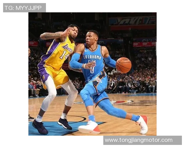 雷霆与小牛首节激战精彩回顾双方球员表现与战术分析