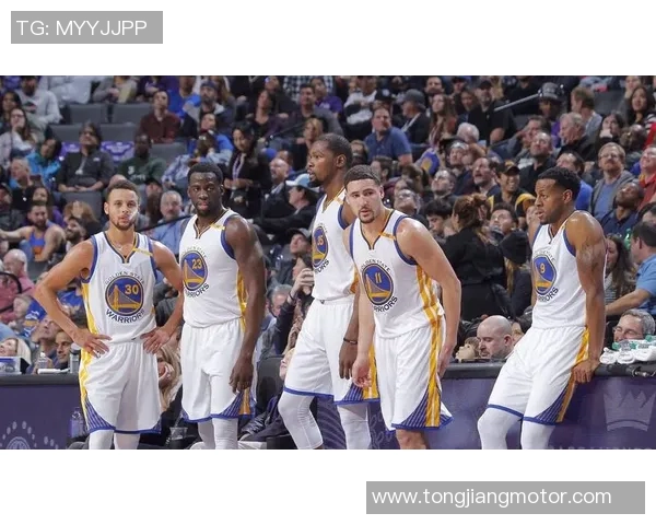 勇士与湖人精彩对决全场比赛视频回顾与分析