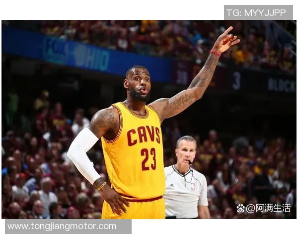 詹姆斯：篮球场上的传奇巨星与时代的象征