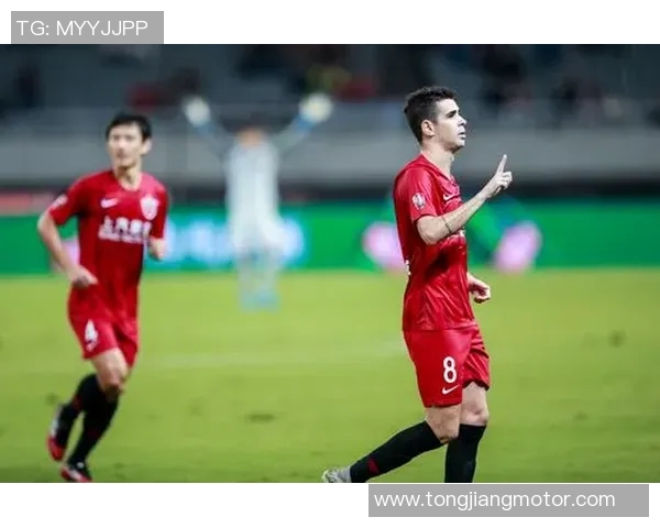 鲁能与上港激战正酣PPTV直播精彩瞬间回顾与分析