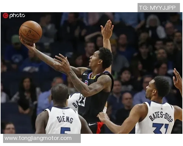 明尼苏达与洛杉矶F的精彩对决揭示篮球战术与团队协作的完美结合 明尼苏达与洛杉矶F的精彩对决揭示篮球战术与团队协作的完美结合