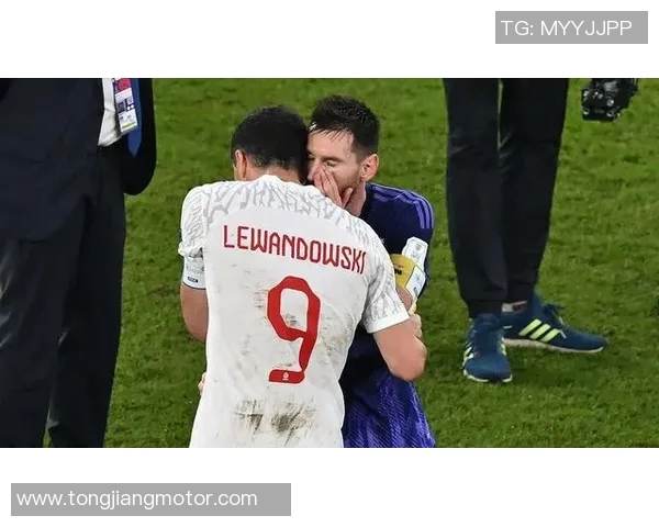 波兰特与奥兰多的激烈对决揭示了球队实力的较量与未来的挑战 波兰特与奥兰多的激烈对决揭示了球队实力的较量与未来的挑战