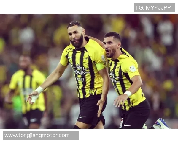 火车头与吉达联合的激烈对决展现足球魅力与团队精神的完美结合