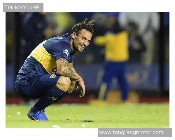 班菲尔德主场迎战拉努斯双方争夺关键三分的激烈对决 班菲尔德主场迎战拉努斯双方争夺关键三分的激烈对决