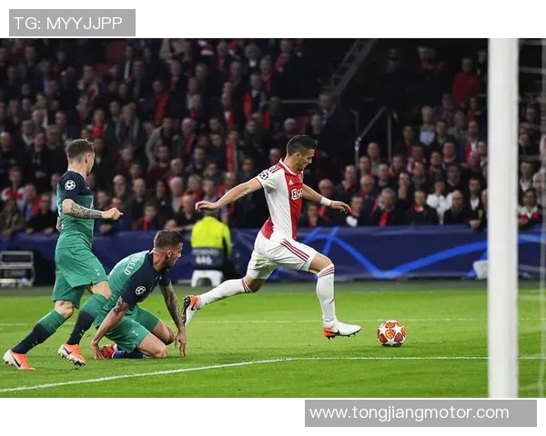 雷丁主场迎战谢菲联双方争夺英冠积分榜关键战役