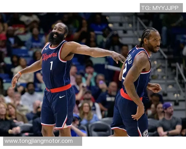 钟明星篮球：探索篮球背后的激情与梦想，激励年轻人追逐运动的热爱与坚持